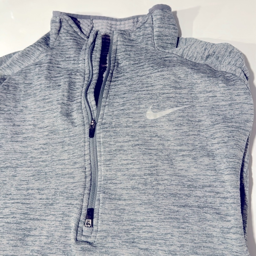 Nike Dri-FIT 1/2 Zip Top size large